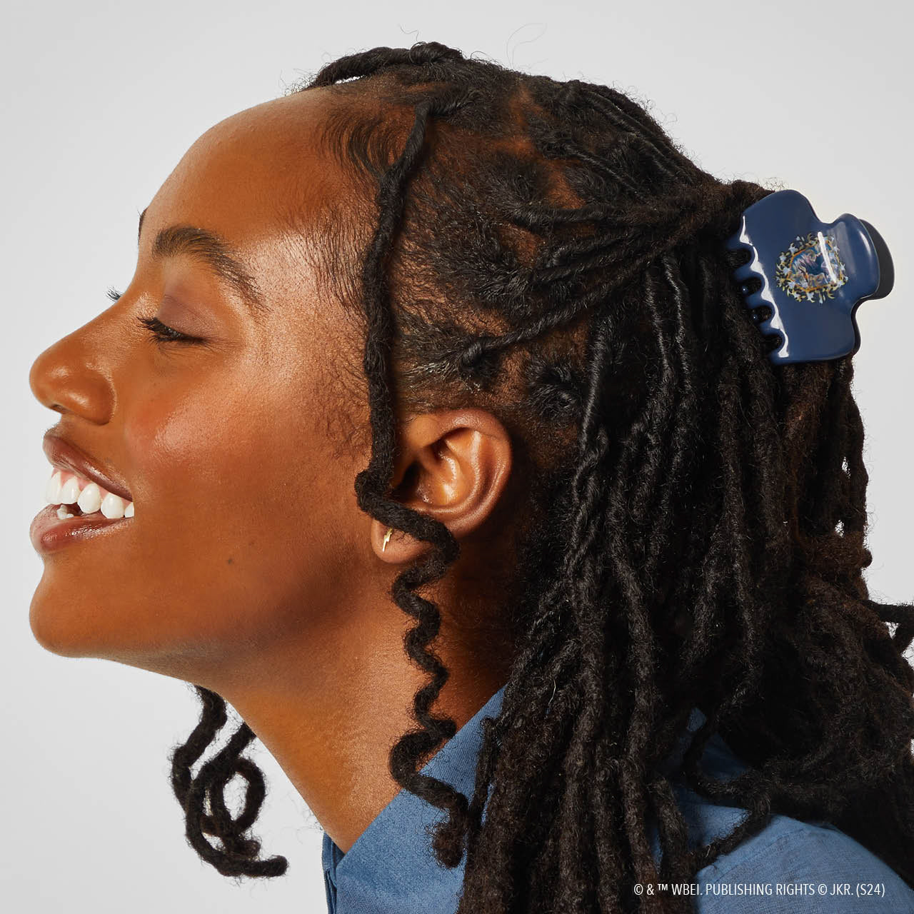 Kitsch x Harry Potter Cloud Claw Clip in Ravenclaw - Image 4