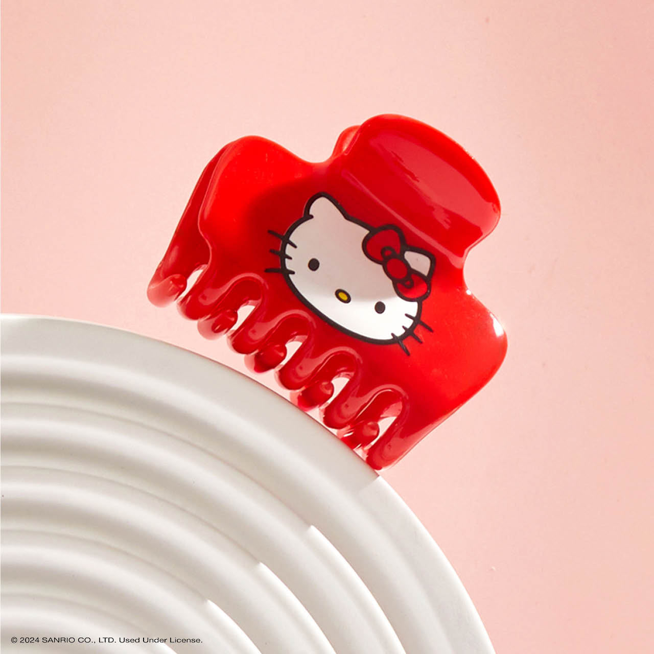 Hello Kitty x Kitsch Recycled Plastic Claw Clip - Kitty Face - Image 5